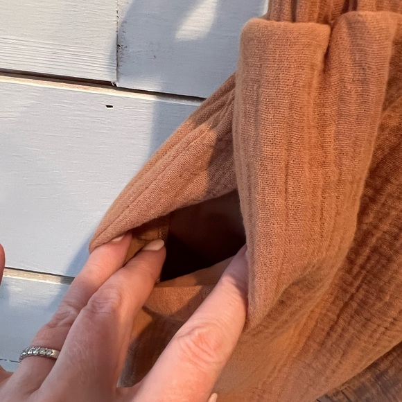 Sewn & Seen Women's Rust Orange Shorts, size medium, GUC, summer, casual - Picture 3 of 10